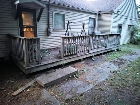24' x 8' deck in Lake Zurich (before)